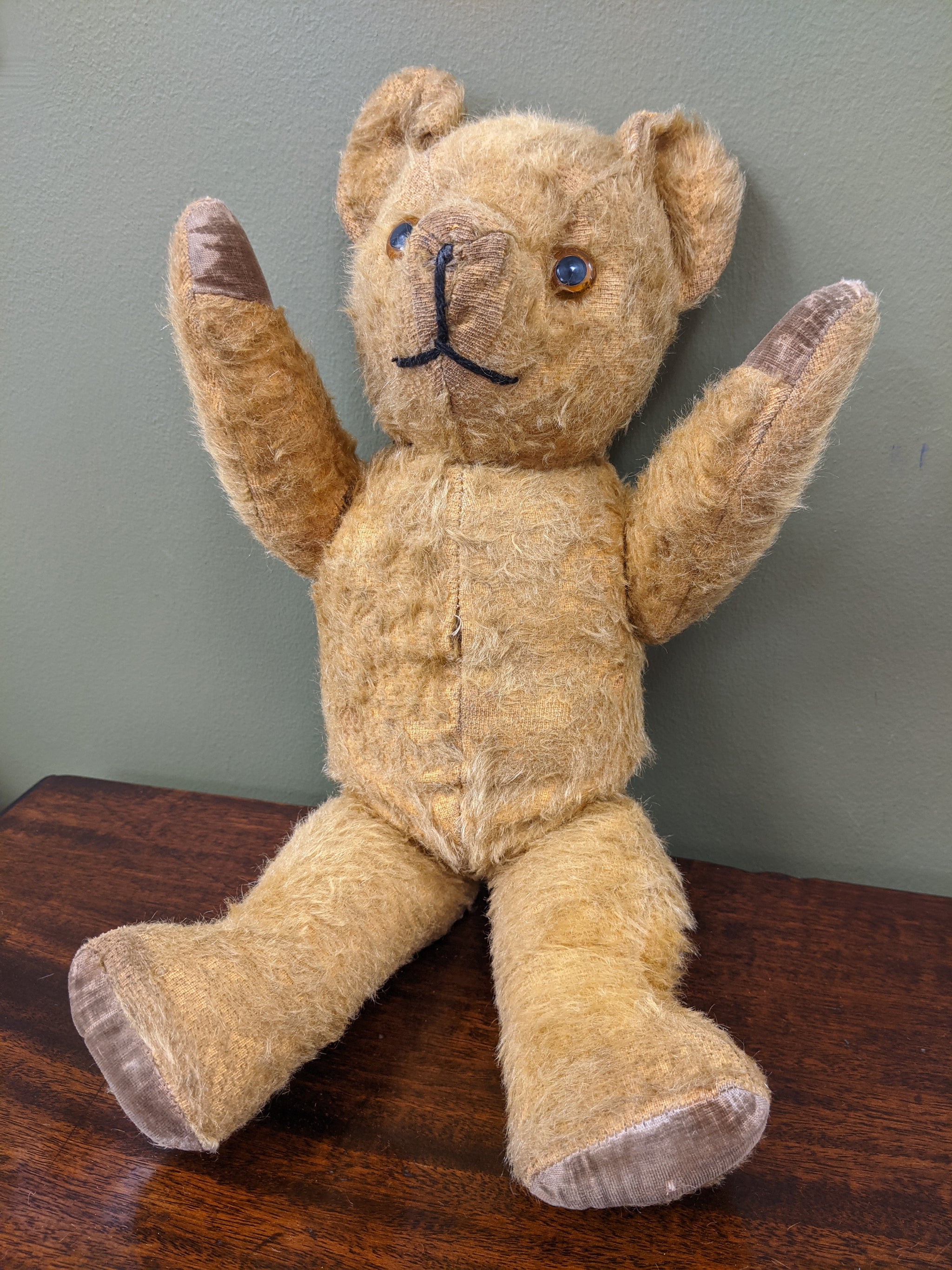 Old Teddy Bear old-teddy-bear
